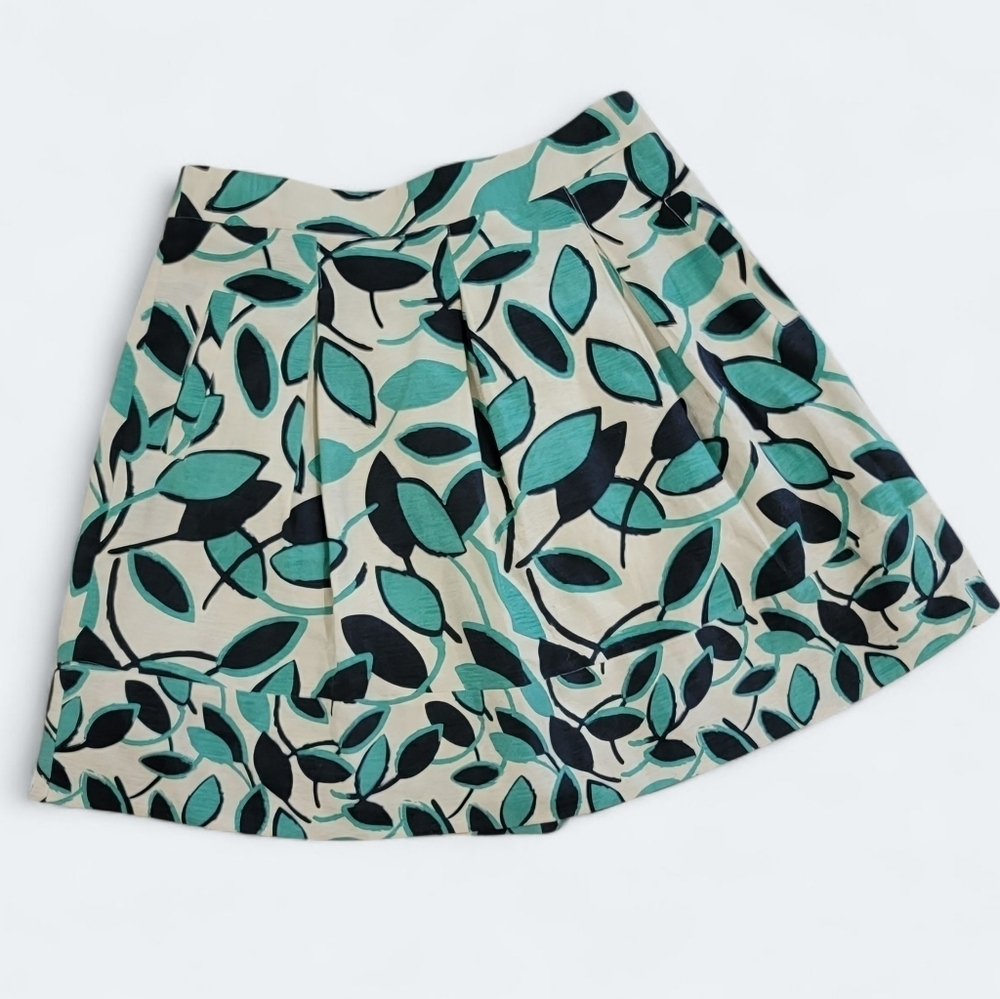 BCBG Max Azria Silk Linen Blend Skirt Size 8 Leaf Print A-Line Pleated Pockets
